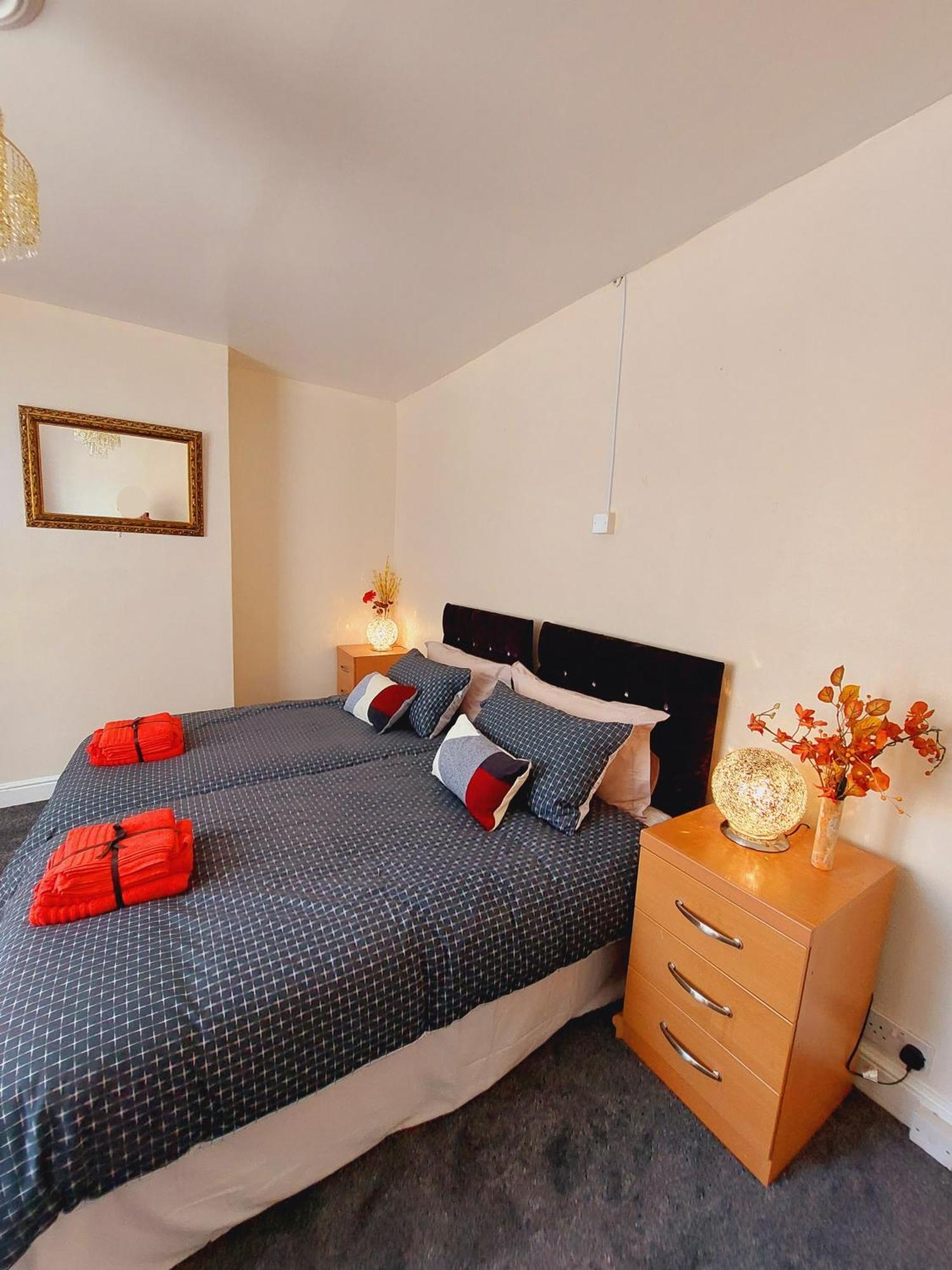 Elegant And Central Two Bedrooms House Bristol Exterior photo