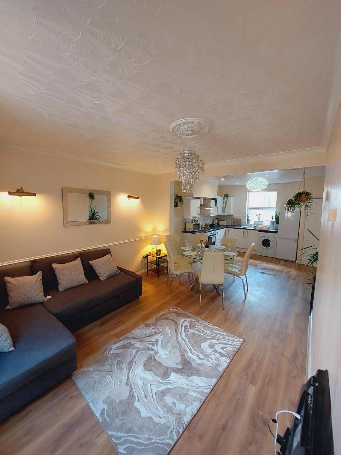 Elegant And Central Two Bedrooms House Bristol Exterior photo